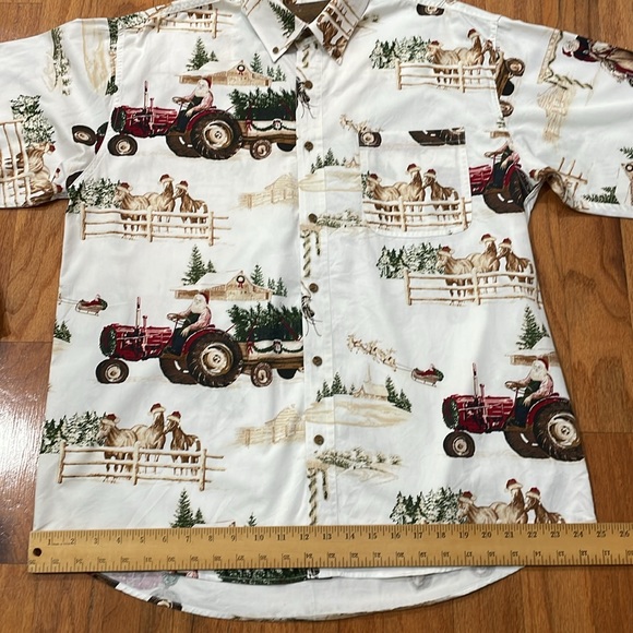 Clearwater Outfitters Size Large Men’s Christmas Santa Button Down 100% Cotton - Picture 10 of 14
